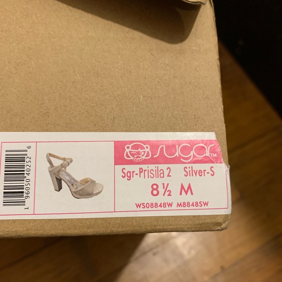 Holiday Heels SUGAR Priscilla NWB holiday Christmas wedding sexy  heels silver - Picture 6 of 9